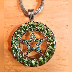 NWT Accessory Brand Nickle Free Austrian Crystal Green Western Star Necklace